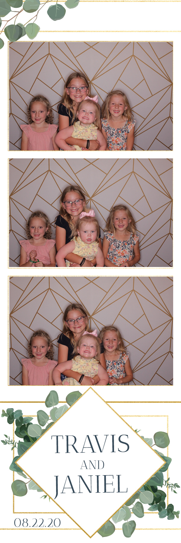 Jacquie & Dennis’ Wedding | View more photos from the event at gallery.photoboothbillings.com/u/PhotoBoothBillings/Jacquie-Dennis’-Wedding-0